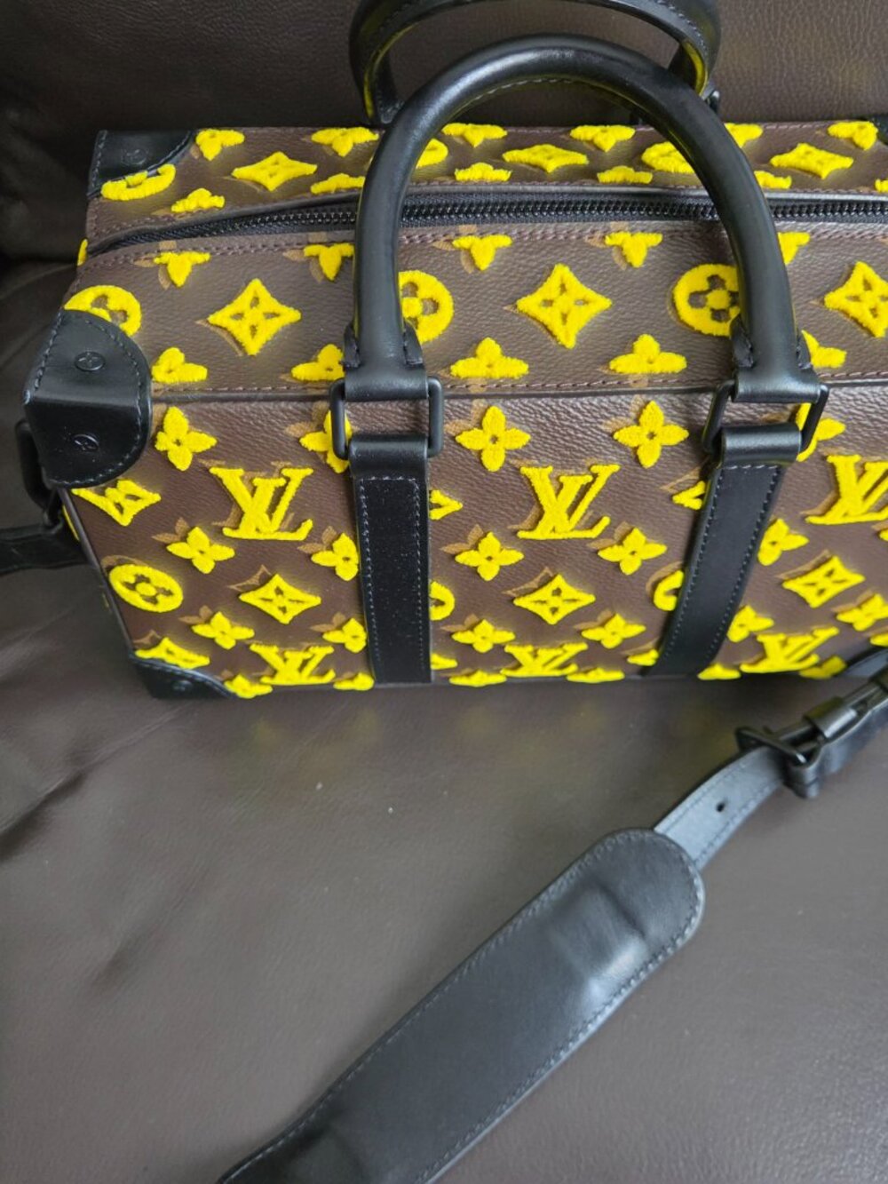 Handbag - Picture 2 of 2